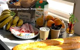 Sejour Perpignan Avec Petit-Dejeuner A La Demande Et Piscine A 20 Minutes De L'Espagne A Le Palace Climatise